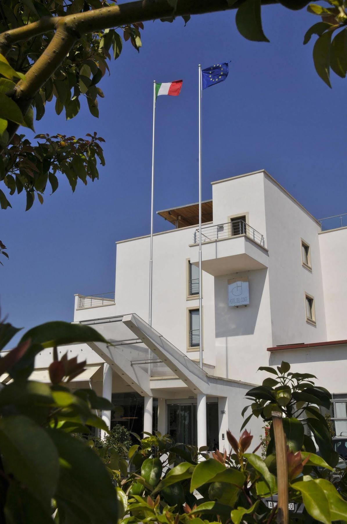 Hotel Del Conte Fondi Kültér fotó